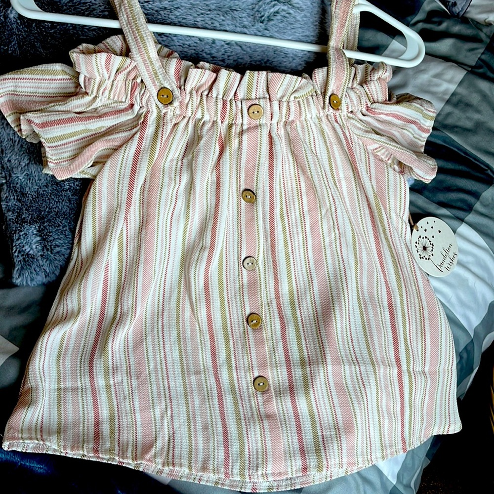 Girls pink striped cold shoulder flutter blouse. Size M. Dandelion Wishes.